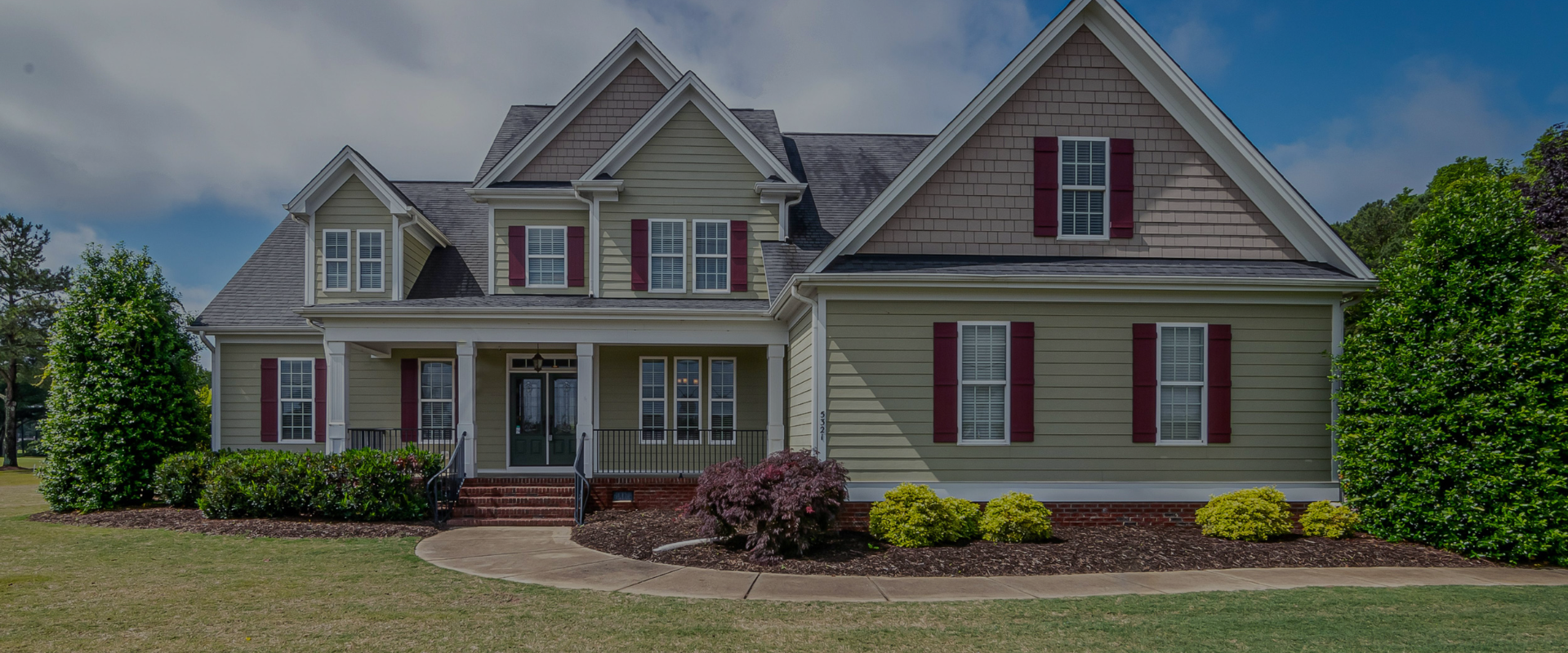 Host Family vs Dormitory: International Students Housing